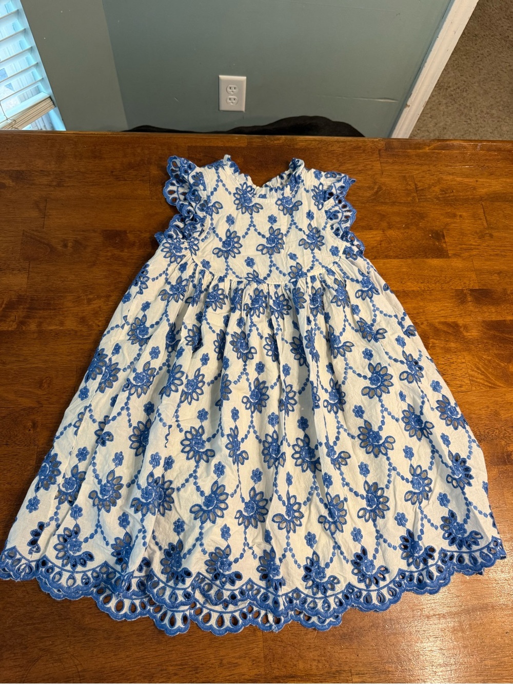 Pink Chicken NY Cynthia Dress Blue Eyelet Embroidered Floral Ruffle Girls 8Y